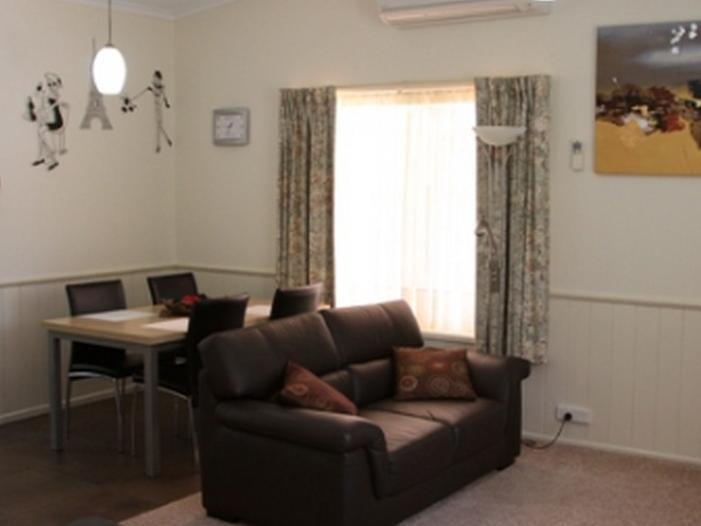 The Birch House - Silver Birches Accommodation Bright Esterno foto