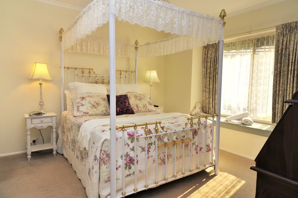 The Birch House - Silver Birches Accommodation Bright Esterno foto