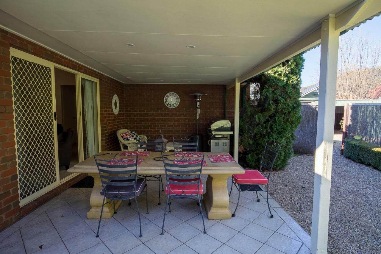 The Birch House - Silver Birches Accommodation Bright Esterno foto