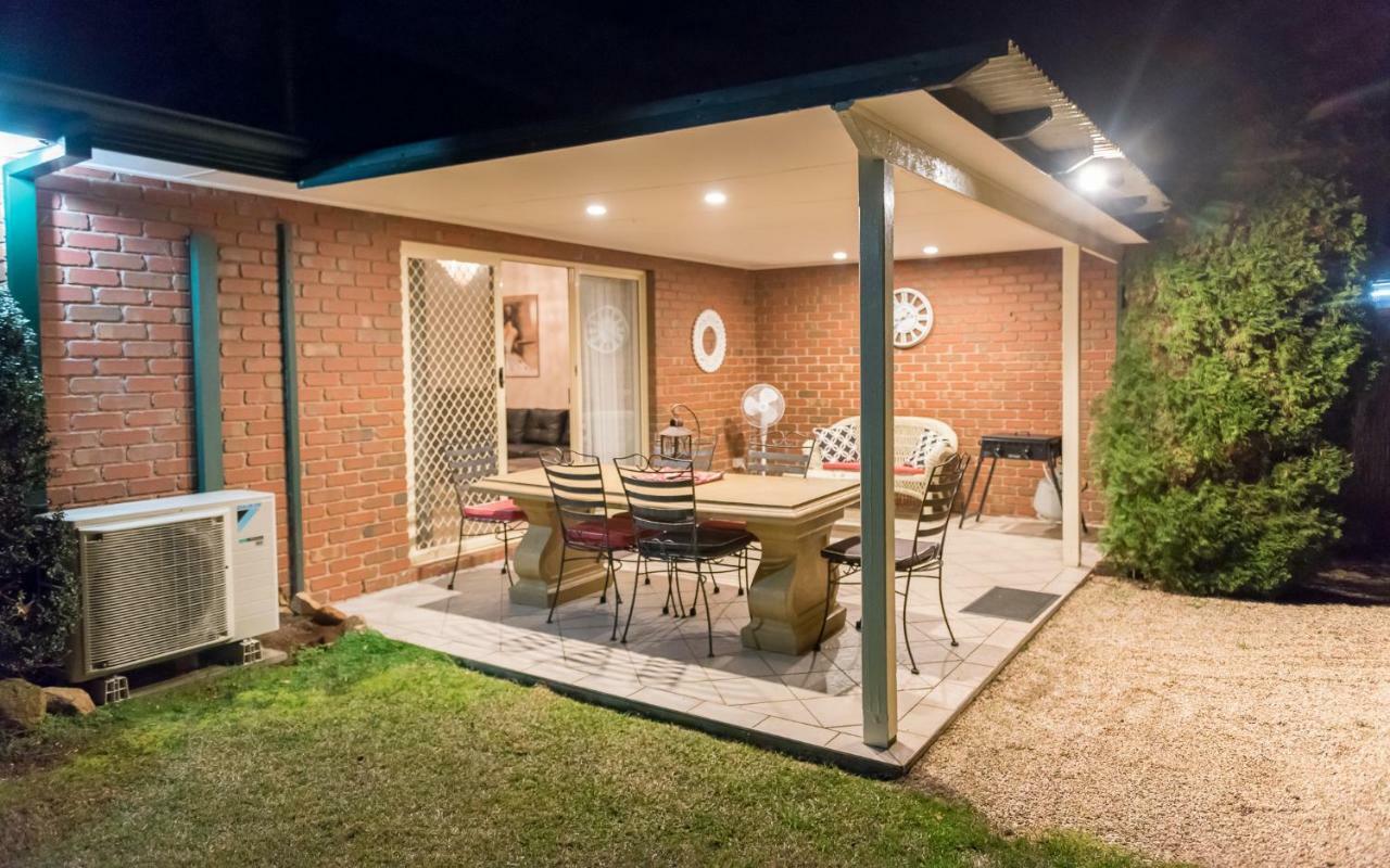 The Birch House - Silver Birches Accommodation Bright Esterno foto